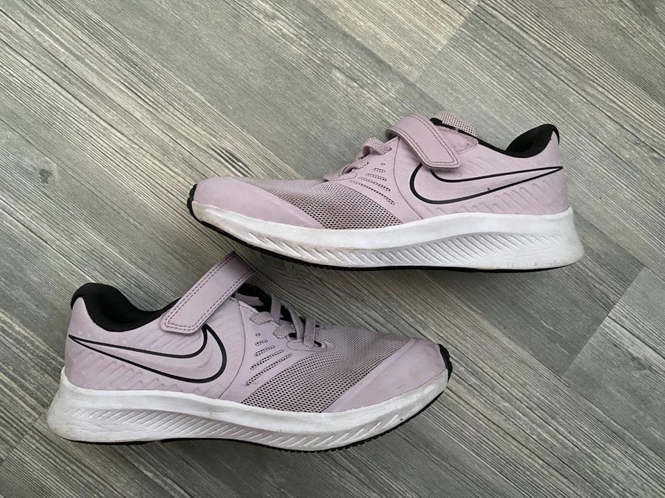 Nike free gr. 34 hotsell