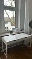 IKEA Schreibtisch ALEX 132x58cm plus Schreibtischmatte Nordrhein-Westfalen - Hilden Vorschau