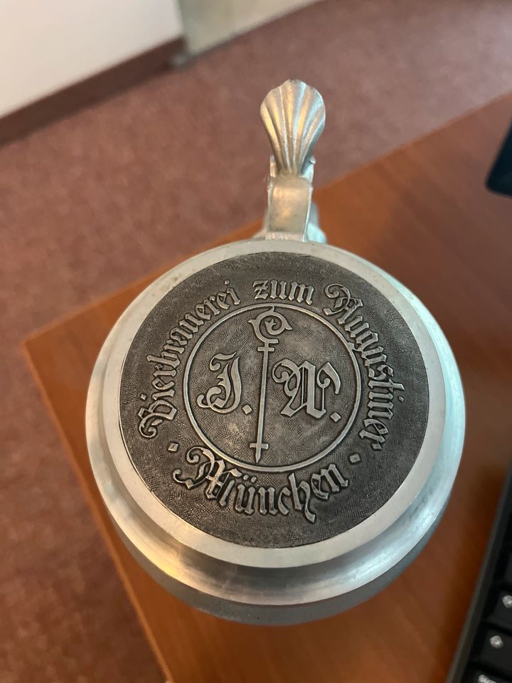 Augustiner Bierkrug Sammlerstück aus 1996 1 Liter Zinndeckel in Braunsbedra