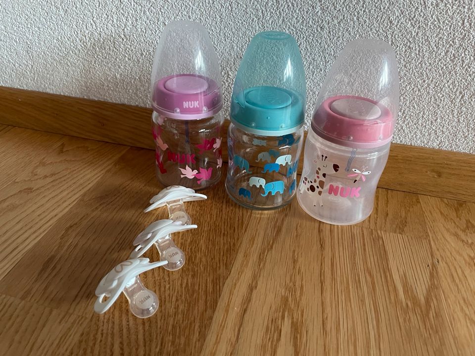 Tolles schönes NUK Baby Flaschen Glasflaschen und Schnuller Set in Ellwangen (Jagst)