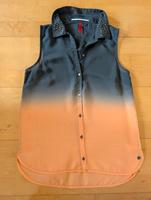 Bluse von QS by S.Oliver in Gr. 34 mit Strasssteinen am Kragen Hessen - Kassel Vorschau