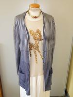 leichte Strickjacke Escada Marinelook Jacke Gr 40 wie neu Bayern - Landshut Vorschau