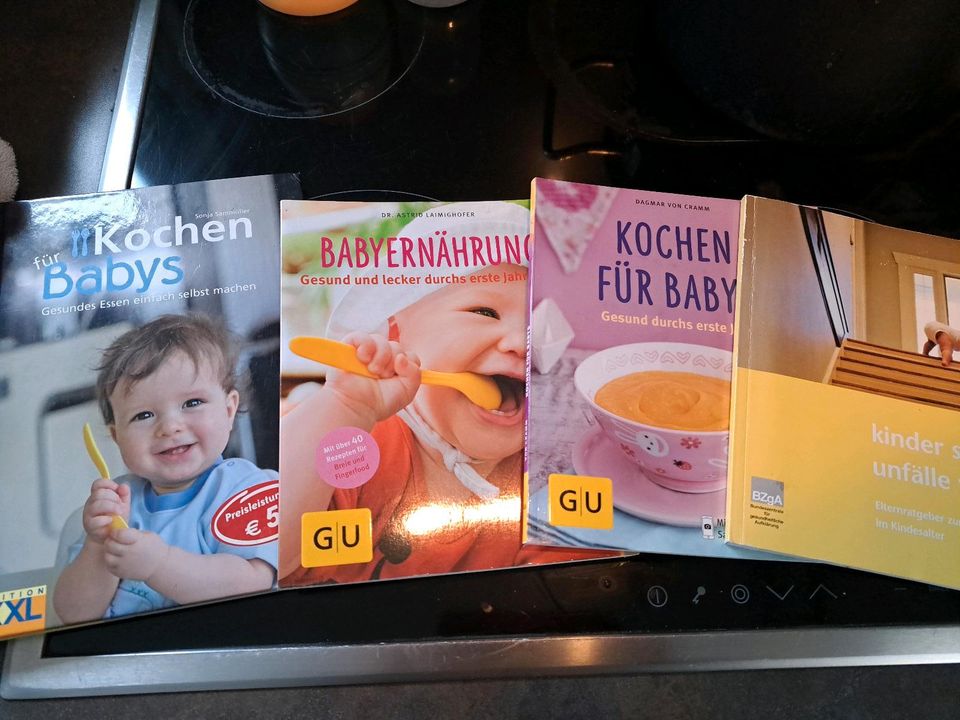 Baby Kochbücher Set in Sankt Sebastian