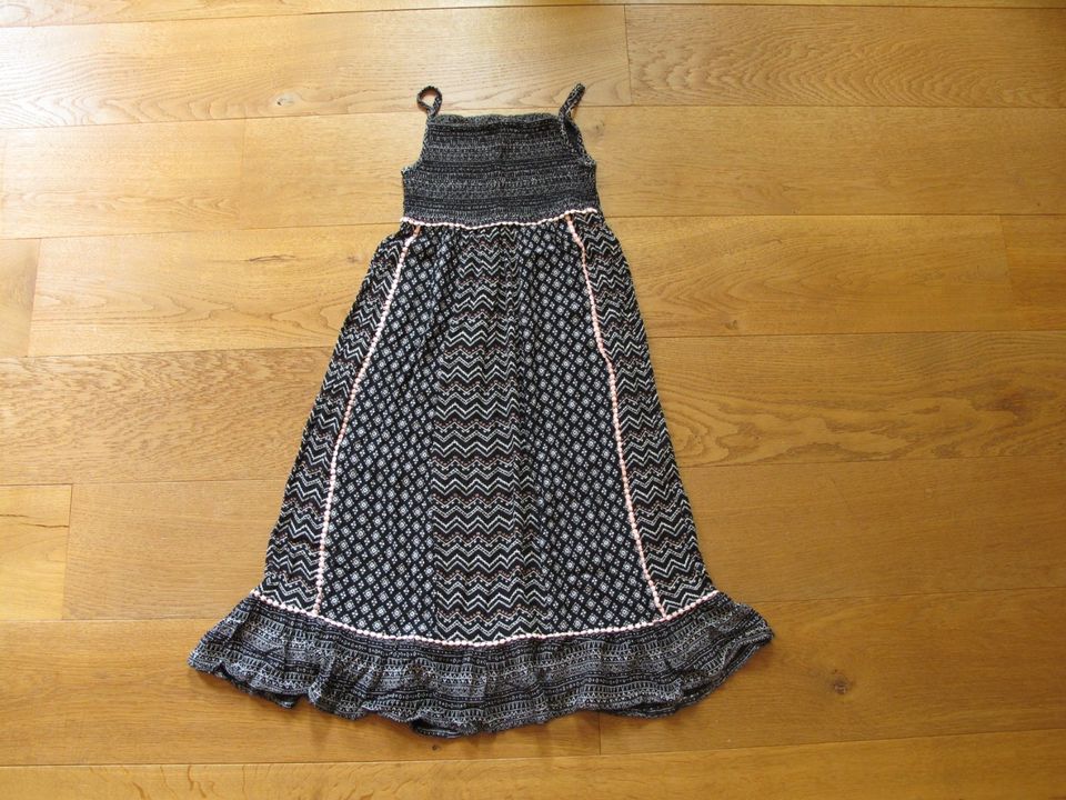 Mädchenkleid Kinderkleid Sommerkleid Trägerkleid Kleid 134/140 in Grefrath
