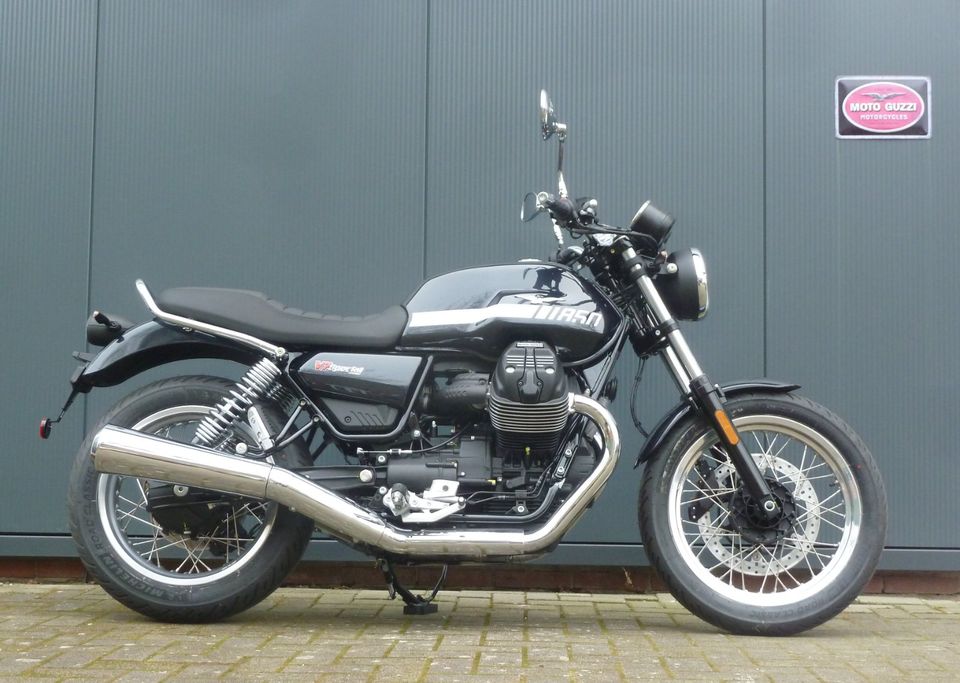 Moto Guzzi V7 Spezial in Bokel