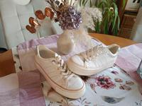 Sneakers von Graceland mit seitlichen Streifen in der Größe 38 Thüringen - Zella-Mehlis Vorschau