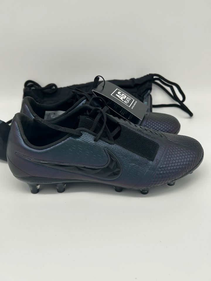 Nike Fußballschuhe Phantom Venom Elite AG Gr. 40 NEU in Aachen