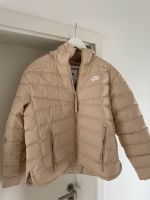 Jacke Nike mit Kapuze Gr M Nordrhein-Westfalen - Preußisch Oldendorf Vorschau