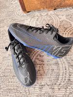 Nike Stollenschuhe Fußballschuhe Gr 42,5 Hessen - Hanau Vorschau