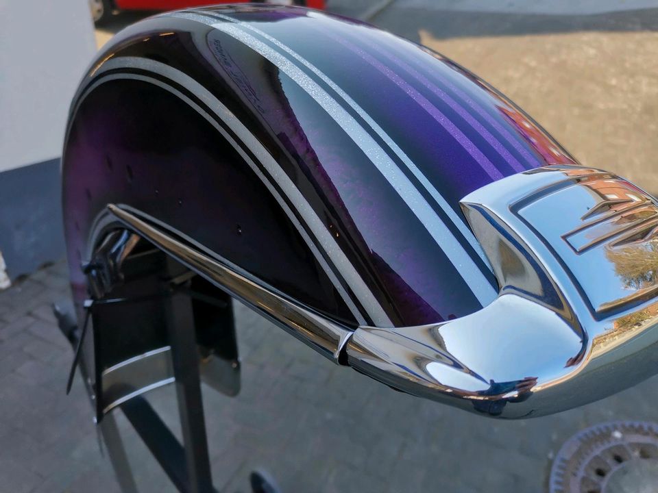 Lackieren von Motorradteilen Design Lackierungen Airbrush in Allagen