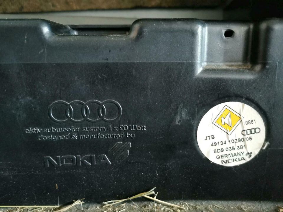 Soundsystem original Audi A4 B5 aktiv Sobwoofer in Lößnitz