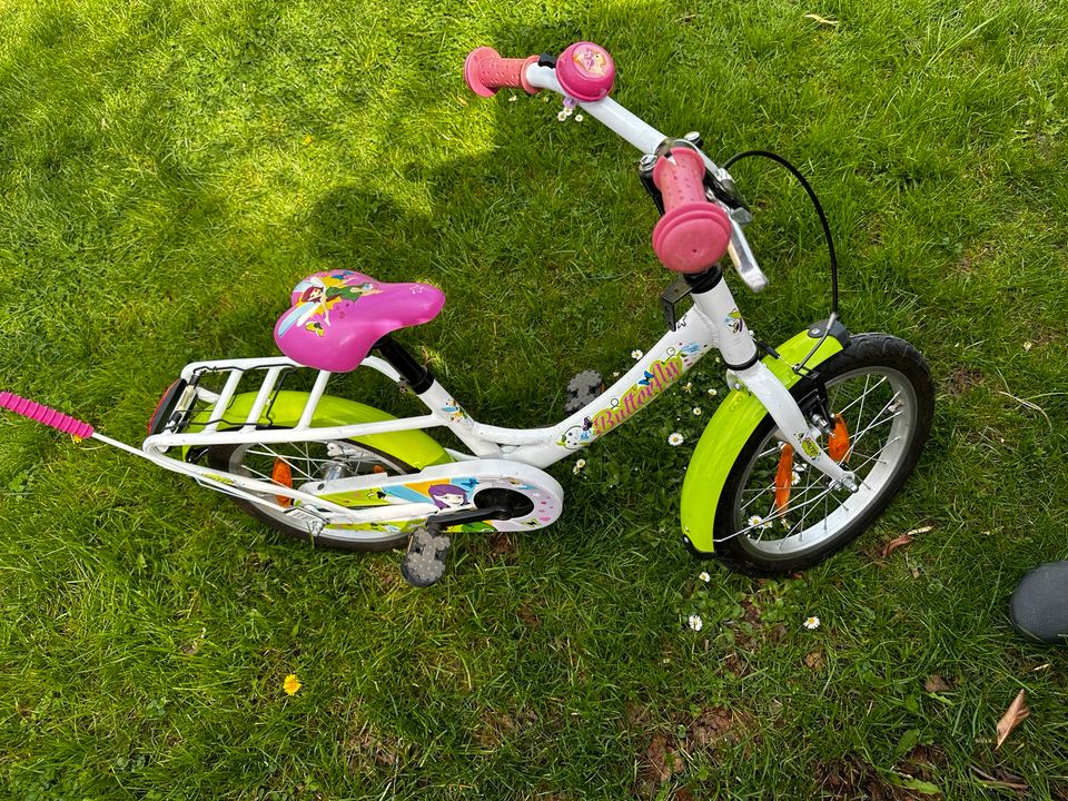 Kindermädchen Fahrrad 16 Zoll mit Wimpel in Kastl