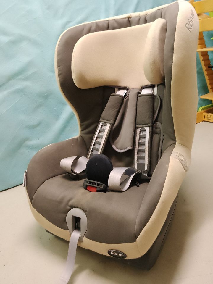 Britax Römer Kindersitz King Plus 9-18 kg in Rheinbach