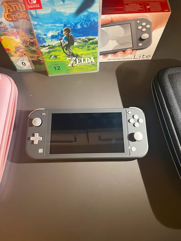 Ein neue Nintendo switch in grau mir spielen in Xanten