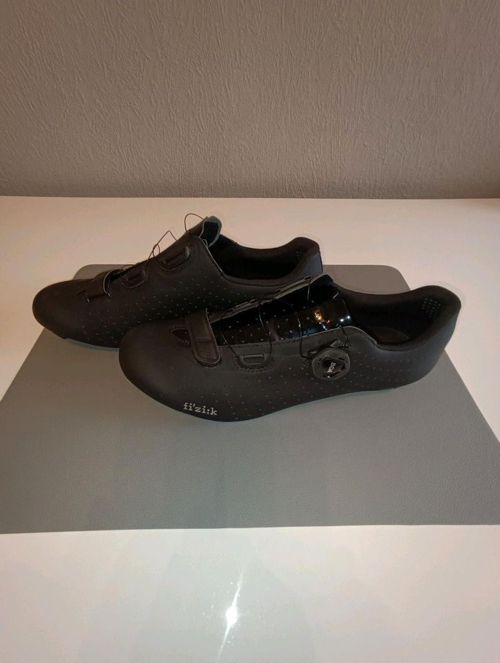 Rennradschuh Fizik Tempo Overkurve R5 in Essen