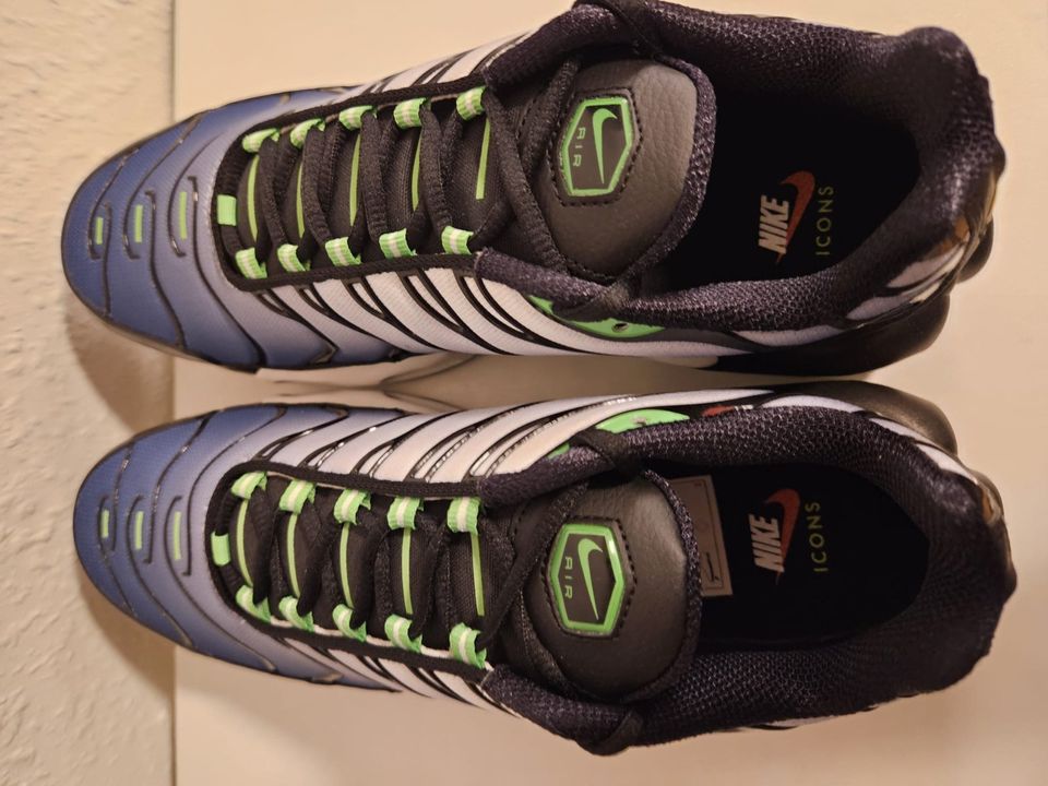 Nike Air Max Plus TN Icons 44.5 Limited Edition in Hannover