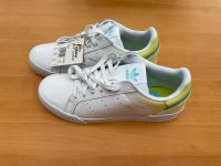 Adidas Court Tourino Sneaker  GX3400 NEU Gr. UK 9 1/2 weiß Niedersachsen - Delmenhorst Vorschau