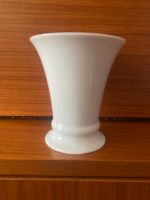 Vase weiss schlicht 13cm Royal bavaria Niedersachsen - Stelle Vorschau