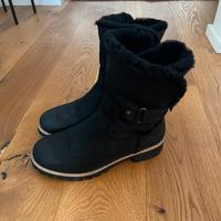 Panama Jack Felia Igloo schwarz Nubukleder 38 Bayern - Otterfing Vorschau