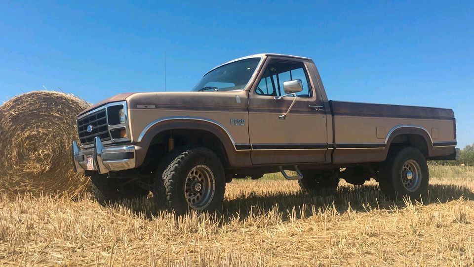 Ford F250 XL Pickup Oldtimer US-Truck Allrad in Frankfurt (Oder)