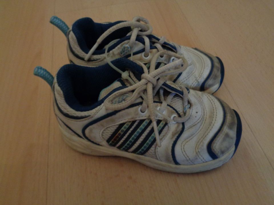 Adidias Turnschuhe Sportschuhe Gr.24 in Esslingen