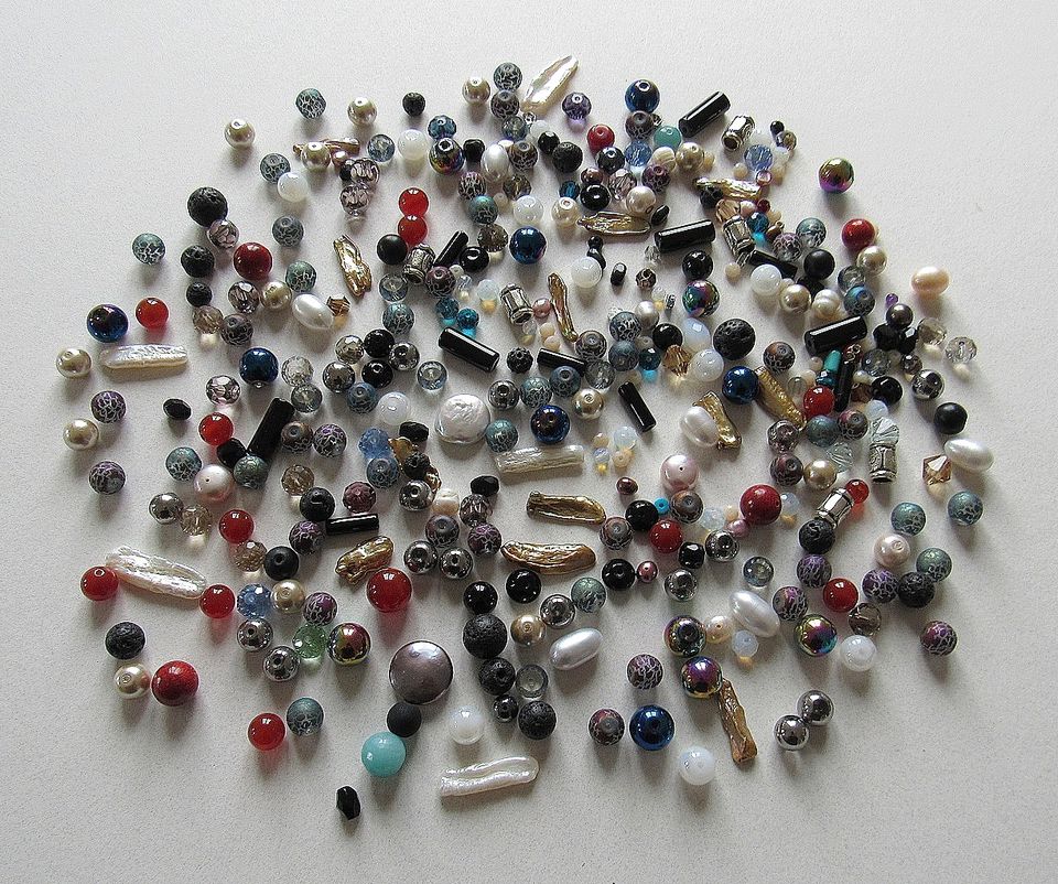 Perlenset, Edelstein, Süßwasserperlen, Glasperlen, Perlen, K 2. in Bippen