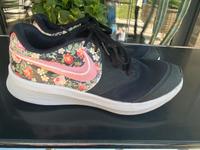 Nike Sneaker / Sportschuhe / Laufschuhe in Gr. 37,5 Harburg - Hamburg Marmstorf Vorschau