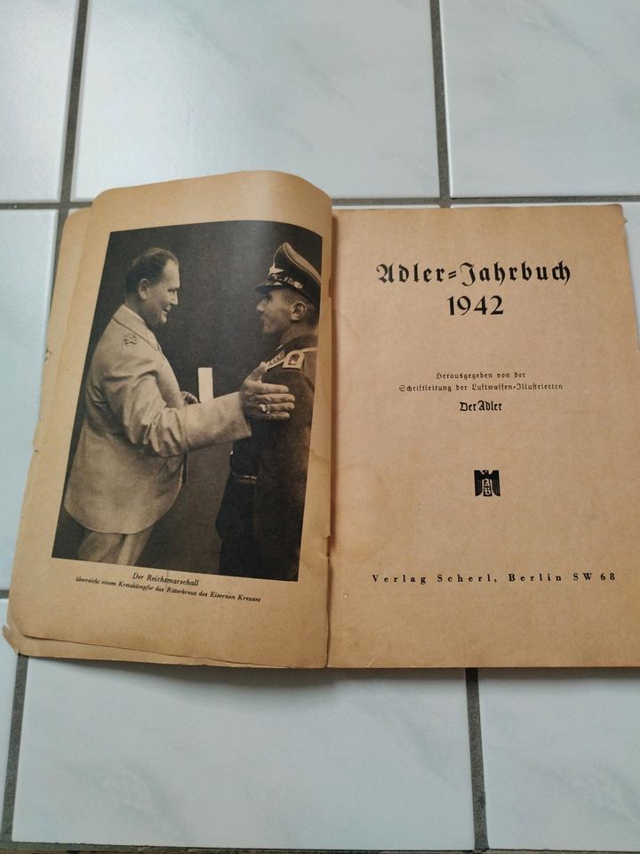 Buch Krieg 1942 " Adler- Jahrbuch " in Ostrau