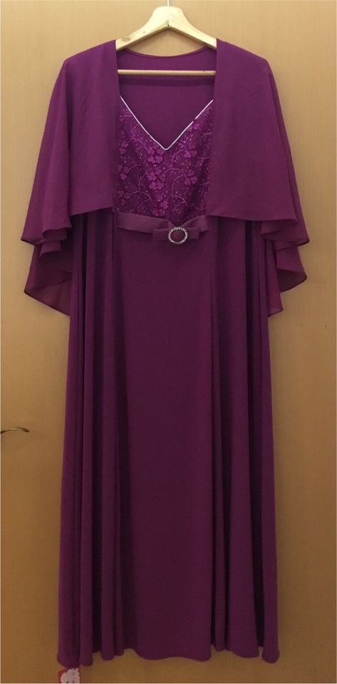 Neu. Kleid. Gr.48/50 in Schönenberg-Kübelberg