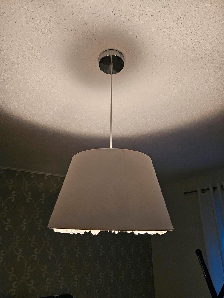Lampe im hübschen Design in Idar-Oberstein