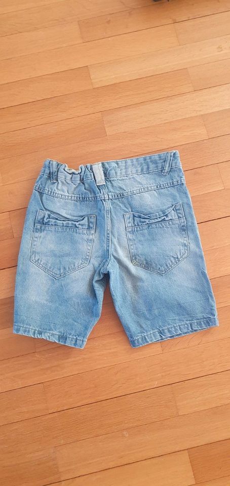 Jeans Short, Kurze Hose, Gr. 152, Blau washed Look, Neon Akzente in Niederwerrn