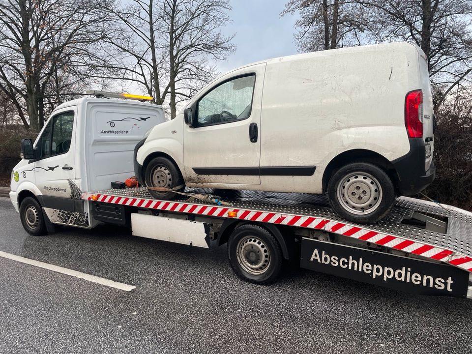 Abschleppdienst, Pannenhilfe, Autoüberführung in Hamburg