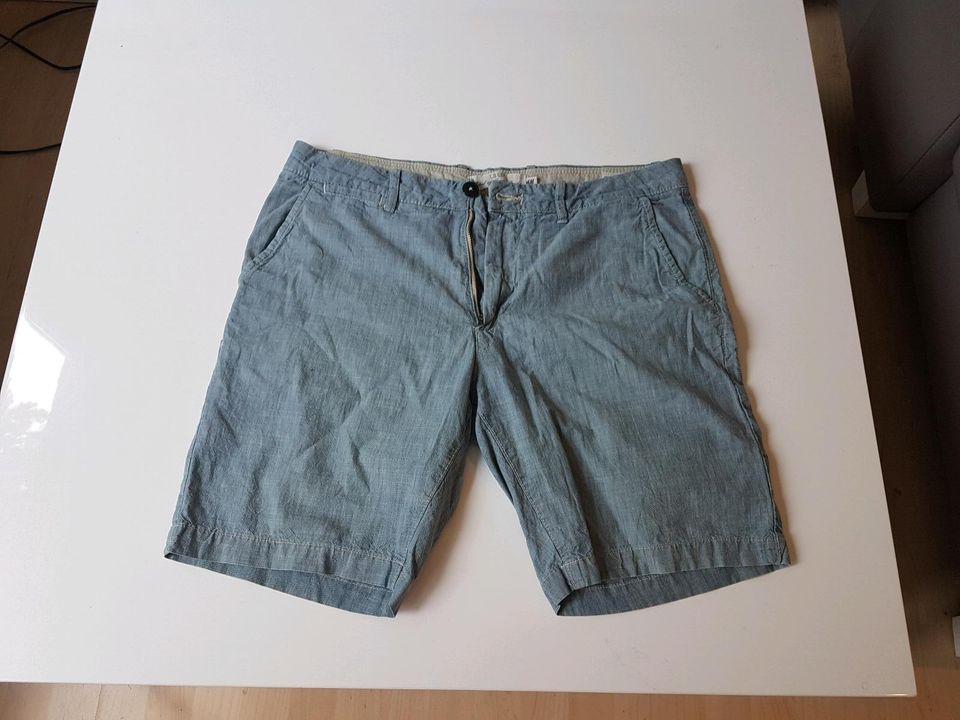 H&M Shorts Blau/Grau 32 in Lüneburg