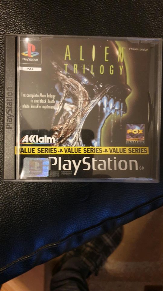 PS1 Spiele  Alien Trilogy in Apen