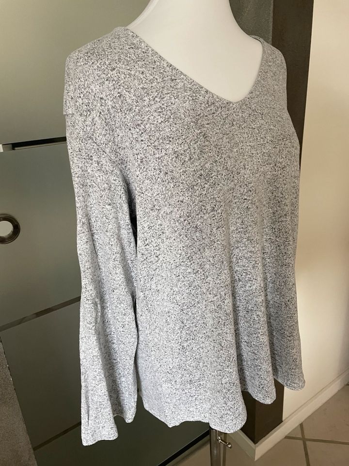 H&M Damen Pullover - grau meliert - M in Konz