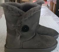 Ugg Bailey Button II Stiefel Boots Schuhe Grösse 37 Rheinland-Pfalz - Rhens Vorschau