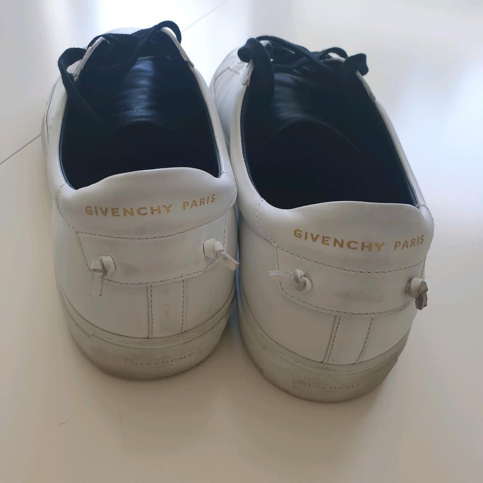 Givenchy Sneaker Größe 46 in Kühlungsborn