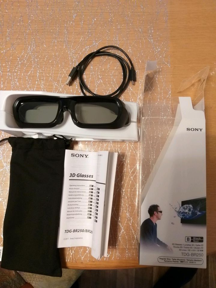 Sony Bravia 3 D Brille TDG-BR 250 in Rinteln