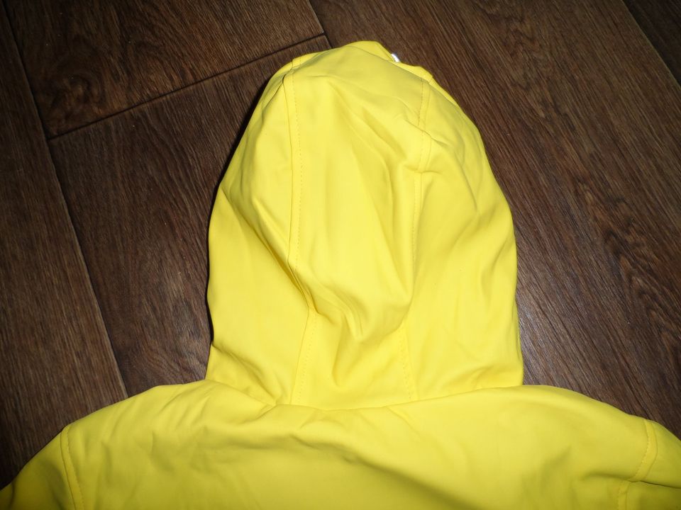 Regenjacke für Kinder - Größe 152 - neuwertig / ungetragen in Berlin