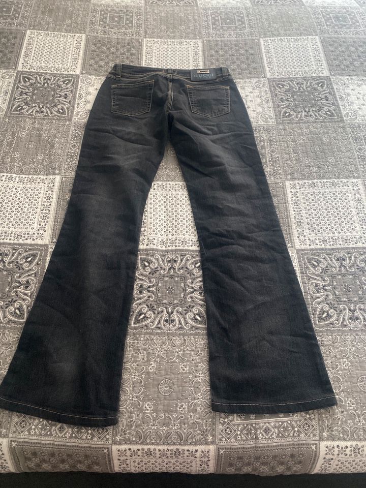 Jeans Gucci Gr.28 in Norderstedt