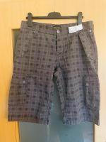 6) sublevel Fine yarn US 33 grau kariert Cargo Bermuda Shorts XL Hessen - Wächtersbach Vorschau