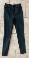 Damenjeans schwarz in W28/L34 Bayern - Langquaid Vorschau