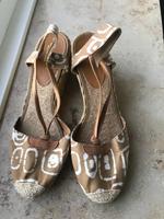 RALPH LAUREN Wedges Sandalette beige Keilabsatz Plateau NEU 40 Bonn - Poppelsdorf Vorschau