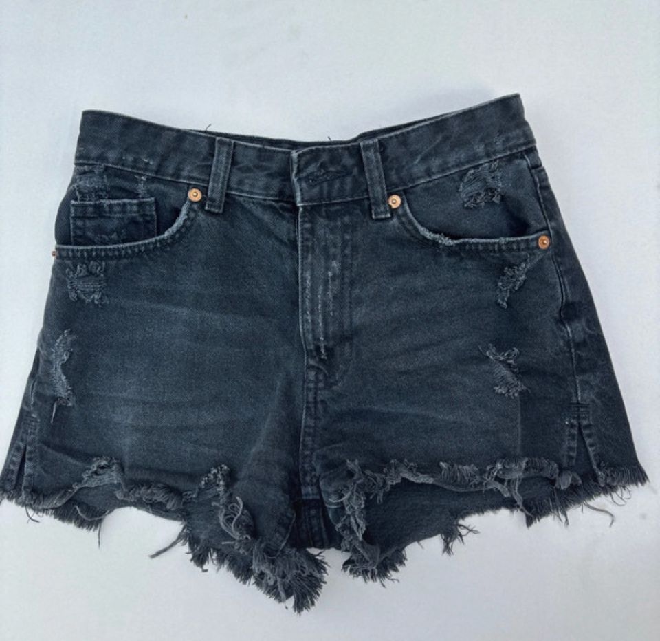 Jeansshorts - wie neu in Berlin