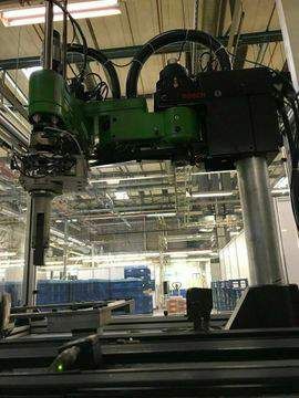 Bosch Scara SR 800 Roboter mit Steuerung in Frankfurt am Main