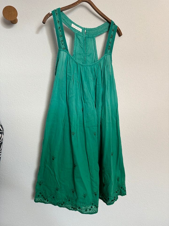 Promod Kleid Gr 38 40 grün mit Stickerei, ombre in Achern
