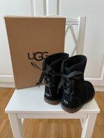 UGG Stiefel mit Reißverschluss 23,5 neu Stuttgart - Stuttgart-Mitte Vorschau