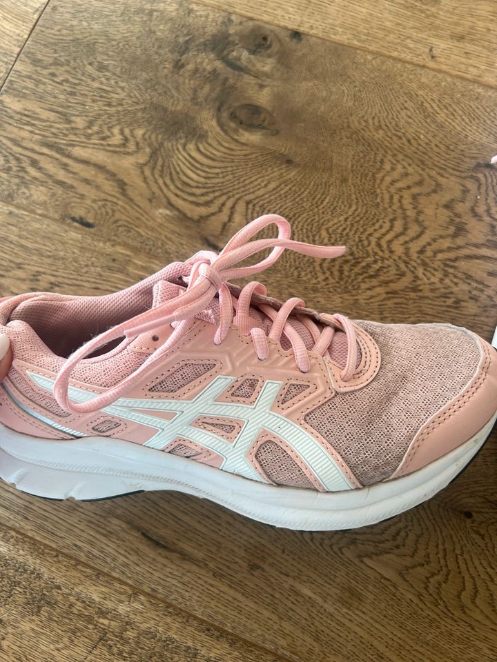 ASICS Laufschuh Running Gr. 38 rosa in Neuengörs