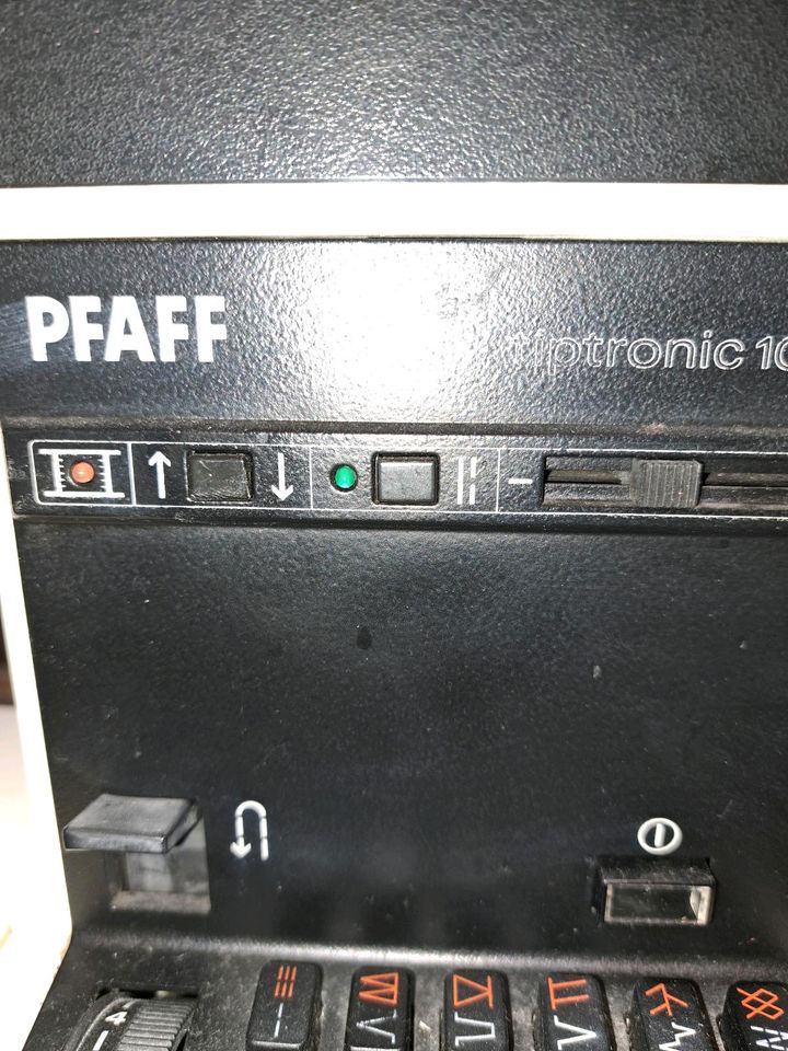 Pfaff tiptronic 1029 in Ditzingen