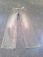 Jeanshose Schwarz Zara in Gr.36 neuwertig Niedersachsen - Barnstorf Vorschau